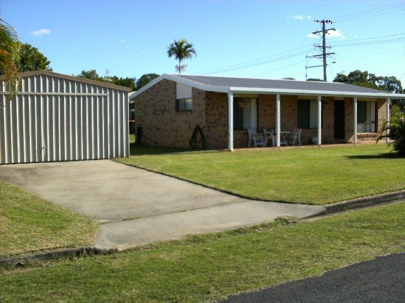 34 William Street, Urangan QLD 4655