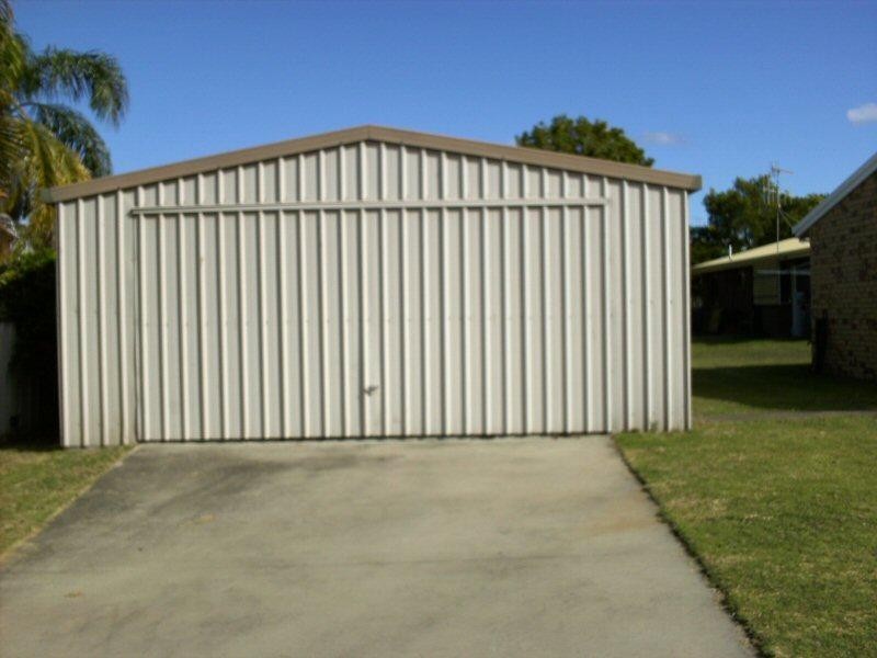 34 William Street, Urangan QLD 4655