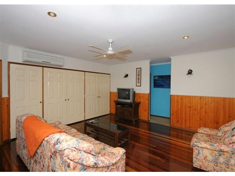 3 Greta Court, Urangan QLD 4655