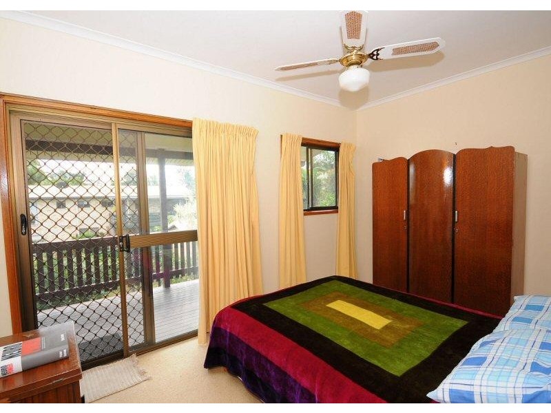 27 Turrum Street, Scarness QLD 4655