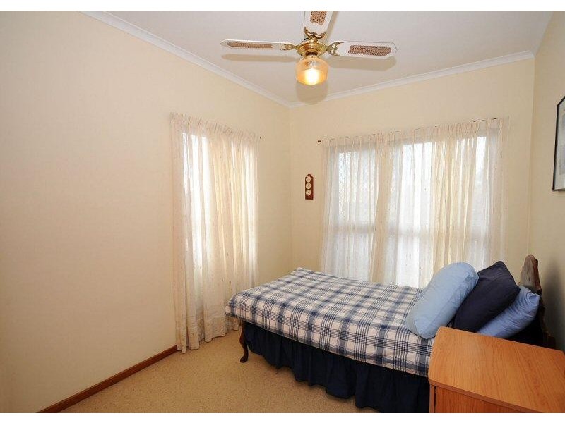 27 Turrum Street, Scarness QLD 4655