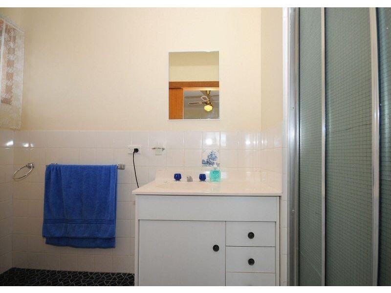 27 Turrum Street, Scarness QLD 4655