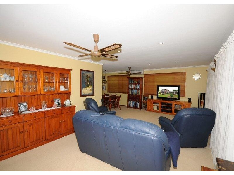 27 Turrum Street, Scarness QLD 4655