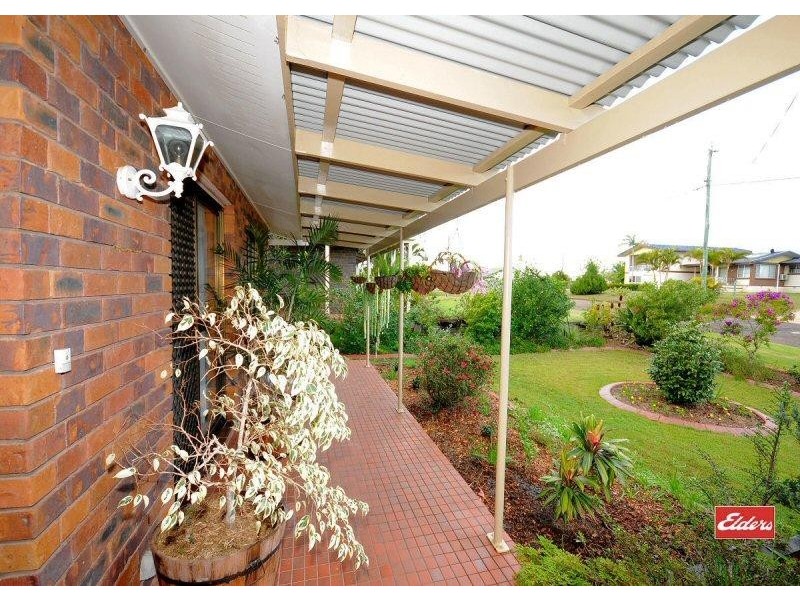 27 Turrum Street, Scarness QLD 4655