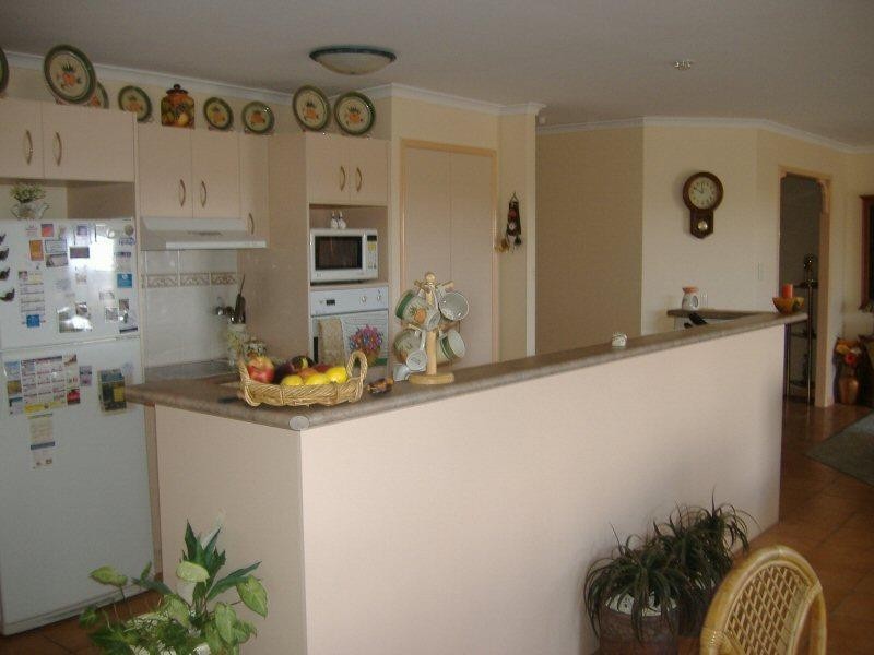 6 Faraday Court, Urraween QLD 4655