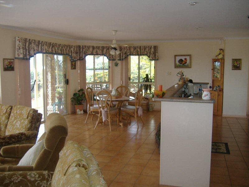 6 Faraday Court, Urraween QLD 4655