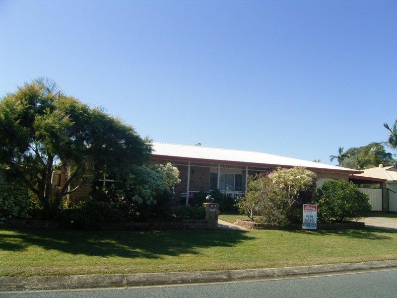 30 Bayrise Drive, Urangan QLD 4655