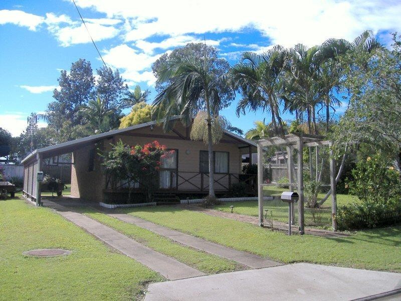 9 Top Street, Torquay QLD 4655