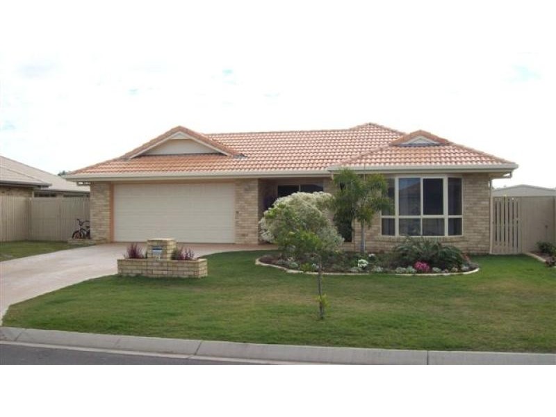 13 Kestrel Court, Eli Waters QLD 4655