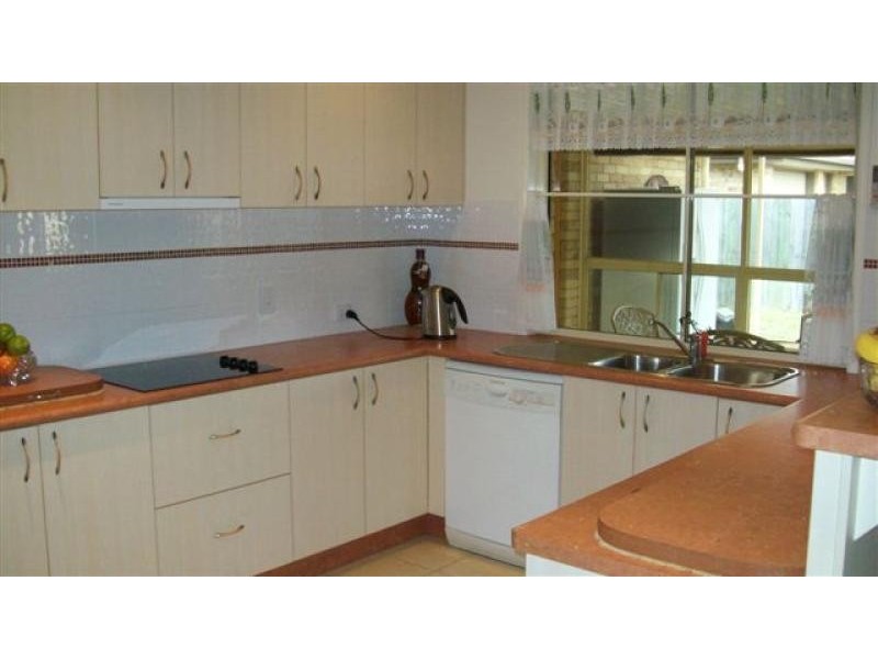 13 Kestrel Court, Eli Waters QLD 4655