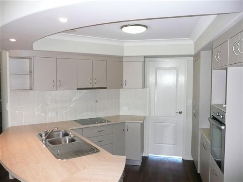 18 Seacrest Drive, Wondunna QLD 4655