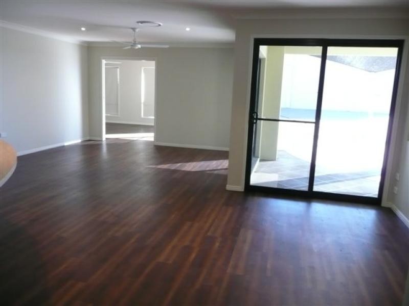 18 Seacrest Drive, Wondunna QLD 4655