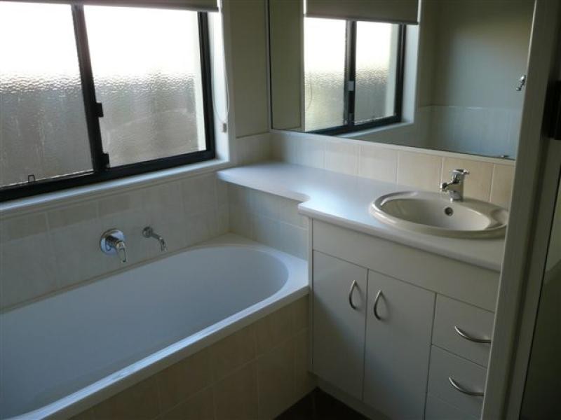 18 Seacrest Drive, Wondunna QLD 4655