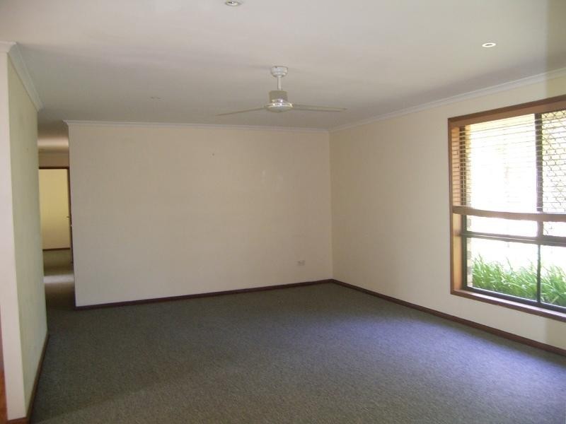 198 Elizabeth Street, Urangan QLD 4655