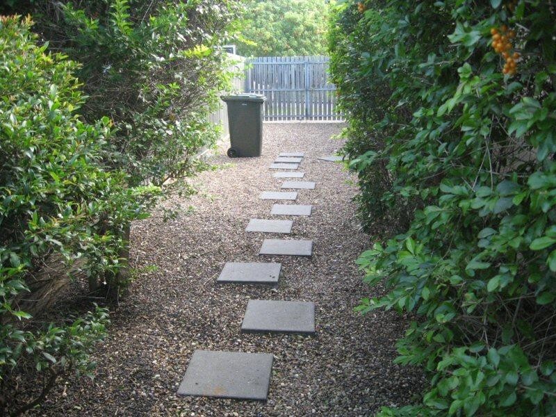 4 Neisler Court, Urraween QLD 4655