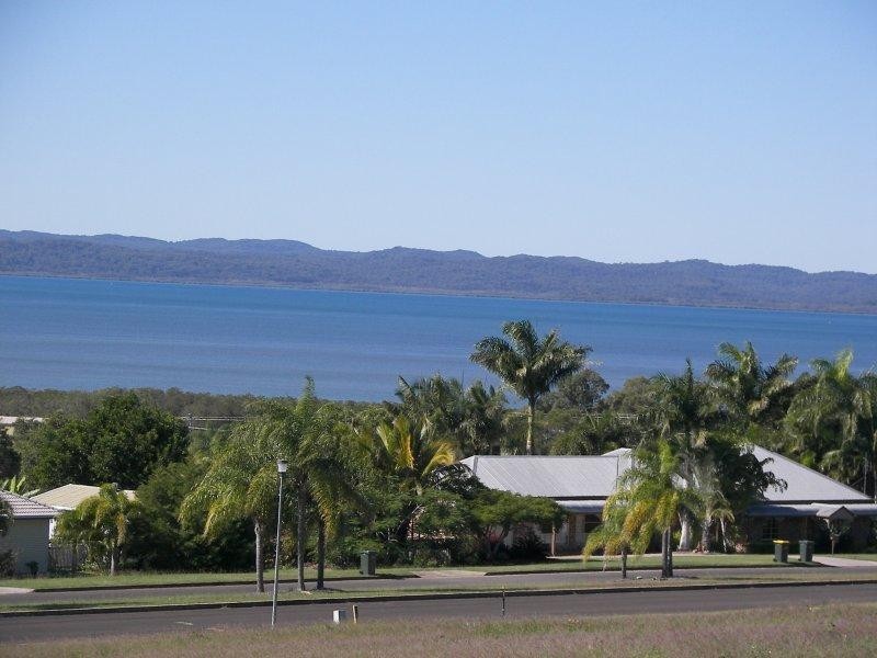 42 Cove Boulevard, River Heads QLD 4655