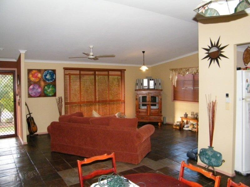 10 Daydream Court, Kawungan QLD 4655