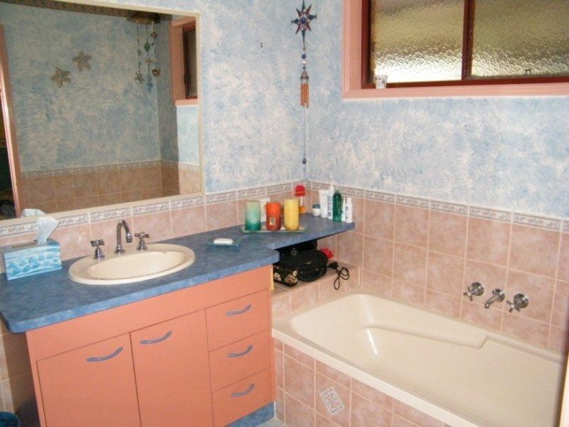 10 Daydream Court, Kawungan QLD 4655