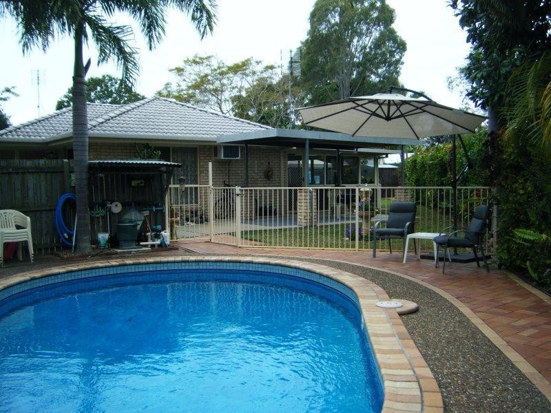 56 William Street, Urangan QLD 4655