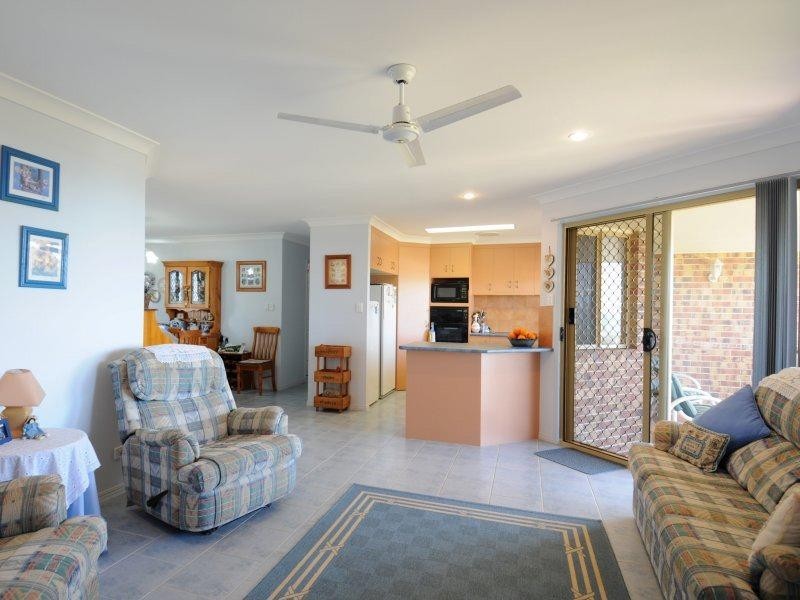 22 Cove Boulevard, River Heads QLD 4655
