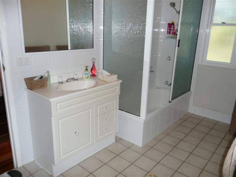 7 Pine Street, Torquay QLD 4655