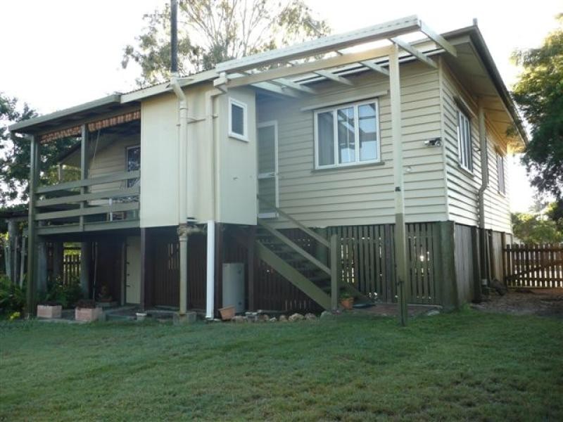 7 Pine Street, Torquay QLD 4655