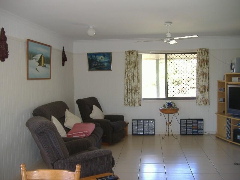 27 Johnston Boulevard, Urraween QLD 4655