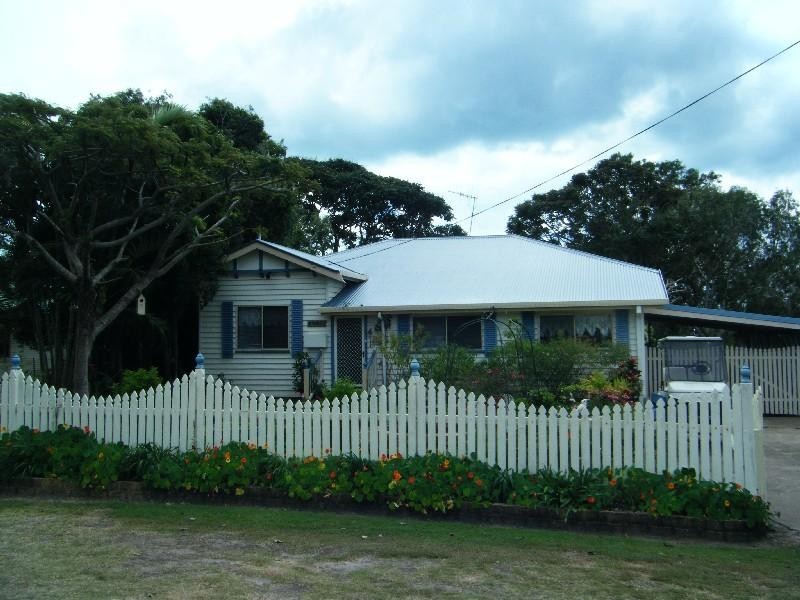 300 Torquay Terrace, Torquay QLD 4655