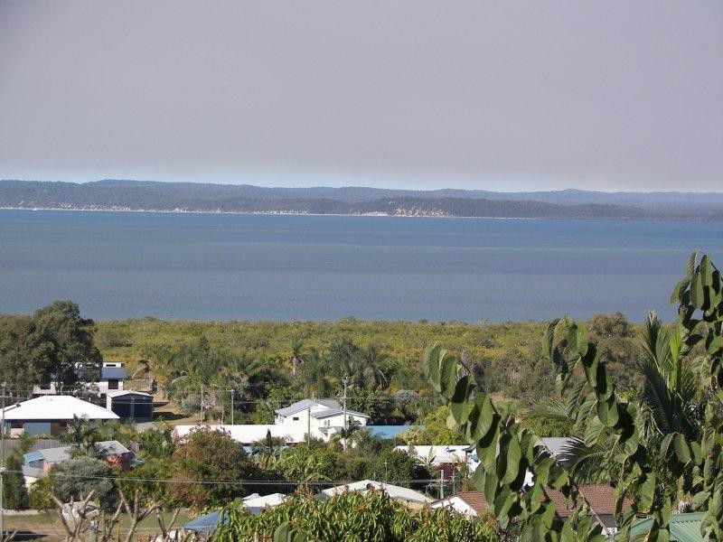 6 Curlew Terrace, River Heads QLD 4655