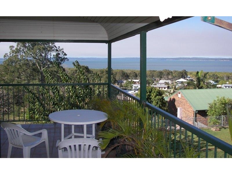6 Curlew Terrace, River Heads QLD 4655