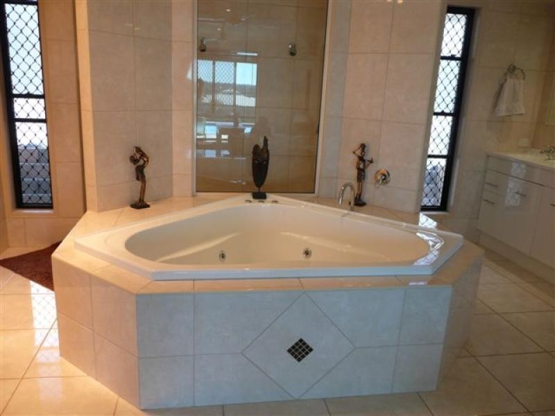 23 Madsen Road, Urraween QLD 4655