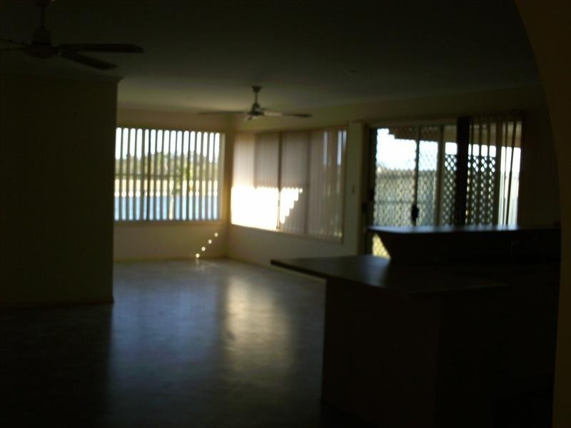 26 Bushlark Avenue, Eli Waters QLD 4655