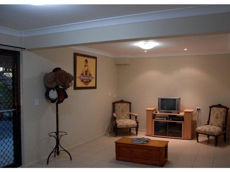 21 Aplin Street, Point Vernon QLD 4655