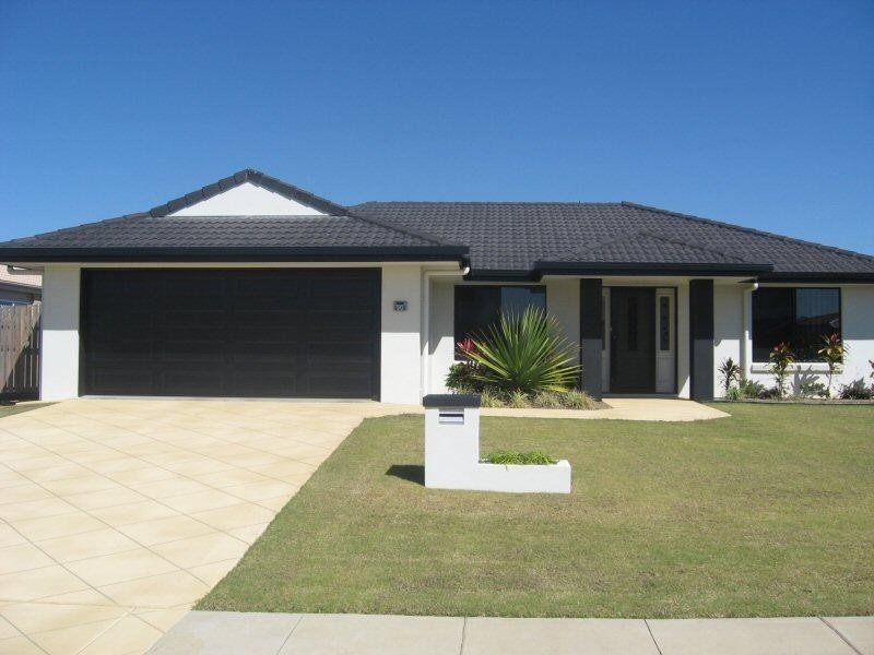 90 Endeavour Way, Eli Waters QLD 4655