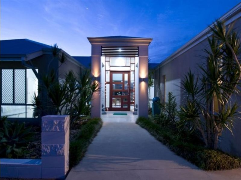 33 Ocean Park Drive, Dundowran Beach QLD 4655