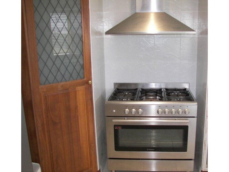 88 Cove Boulevard, River Heads QLD 4655