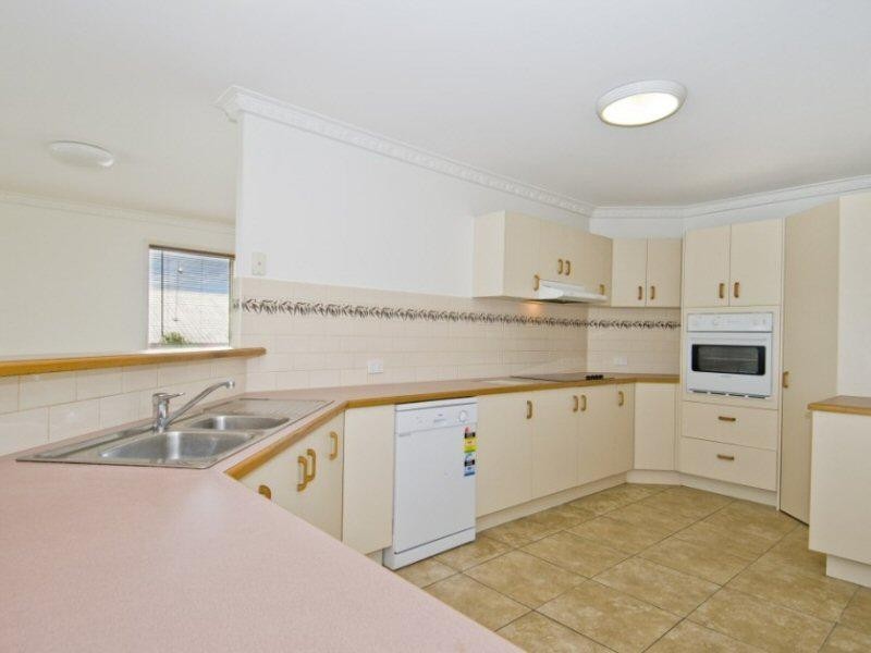 5 Nicholson Court, Urraween QLD 4655