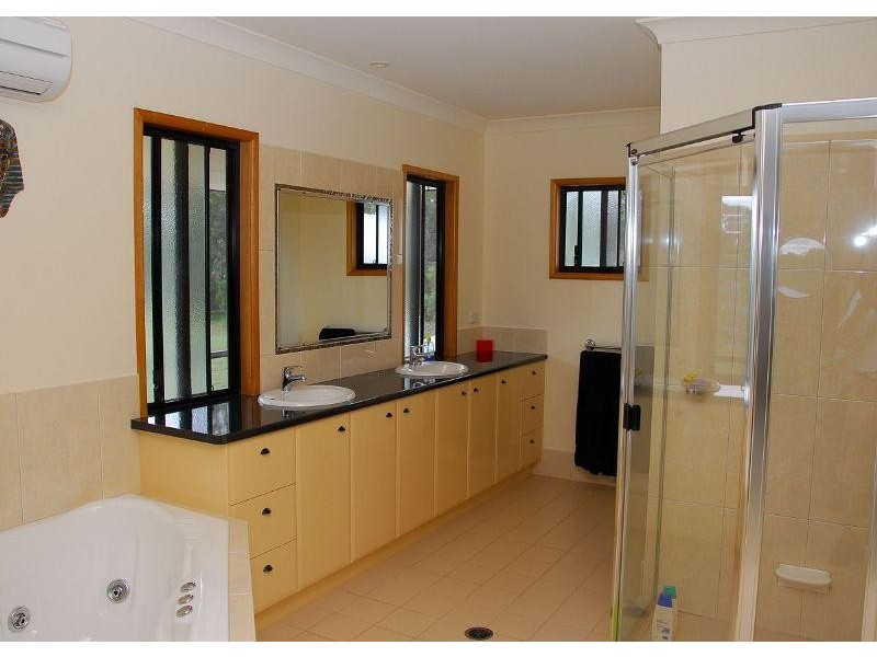 26 Meadow Drive, Dundowran Beach QLD 4655