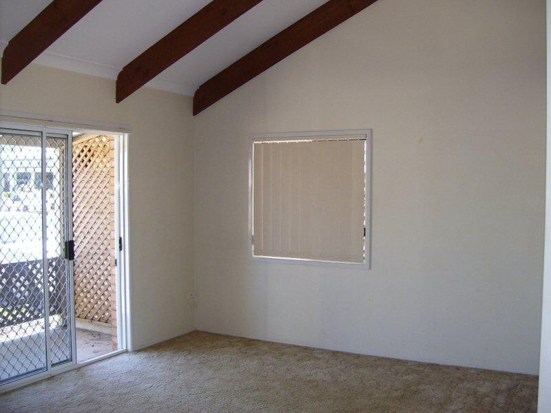 58 Old Maryborough Road, Pialba QLD 4655