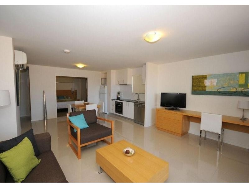 627 Esplanade, Urangan QLD 4655