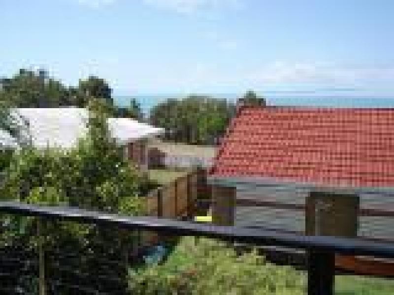 3 Martin Street, Point Vernon QLD 4655