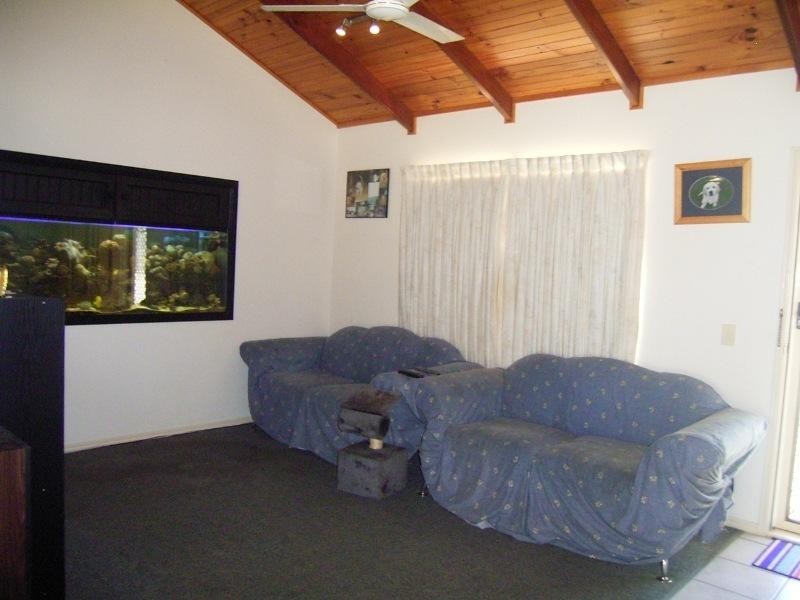 45 Fairway Drive, Urraween QLD 4655