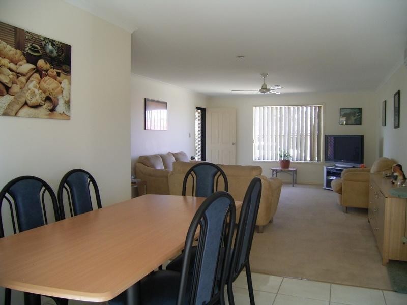 9 Moonstone Drive, Urangan QLD 4655