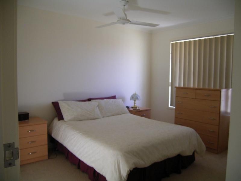 9 Moonstone Drive, Urangan QLD 4655