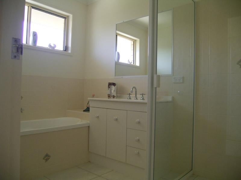 9 Moonstone Drive, Urangan QLD 4655