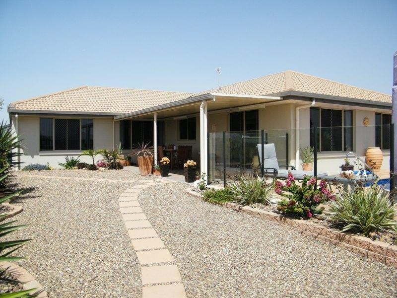 54 Earl St Vincent Circuit, Eli Waters QLD 4655