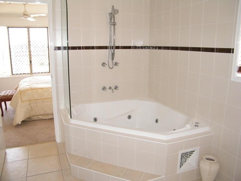 54 Earl St Vincent Circuit, Eli Waters QLD 4655