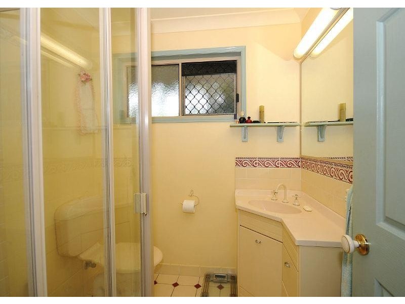 22 Lester Crescent, Torquay QLD 4655