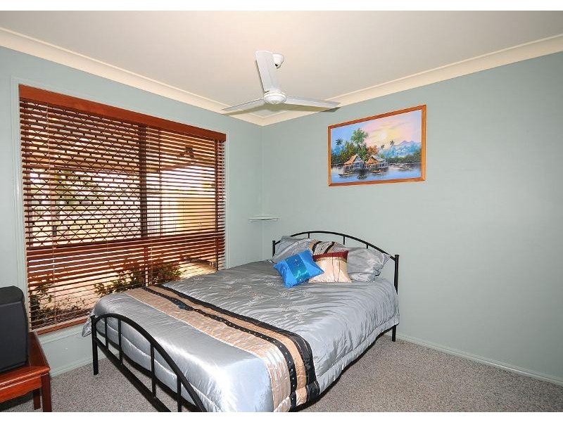 22 Lester Crescent, Torquay QLD 4655