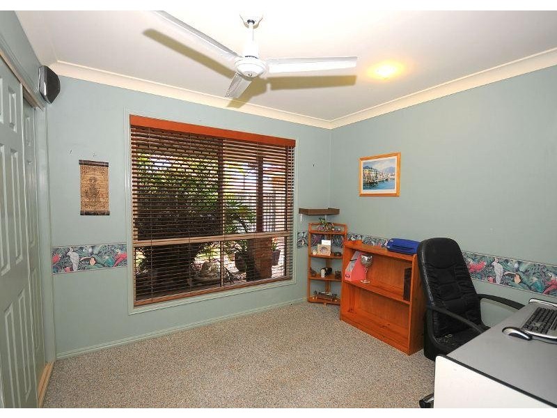 22 Lester Crescent, Torquay QLD 4655